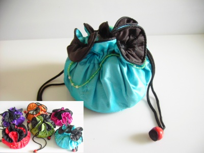 Silk and bead purse (small model)